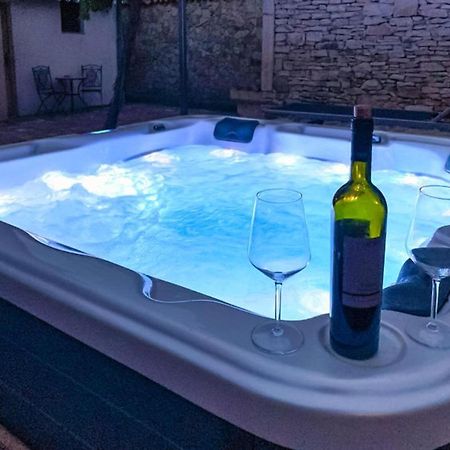 Studios Barre With Jacuzzi Rovinj Zewnętrze zdjęcie